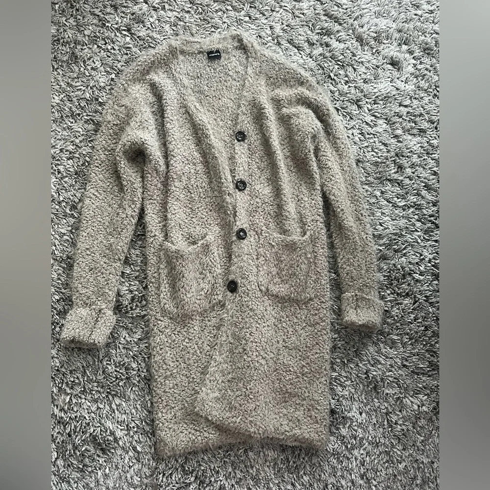 Cozy Textured Cardigan with Pockets - Picture 2 of 3